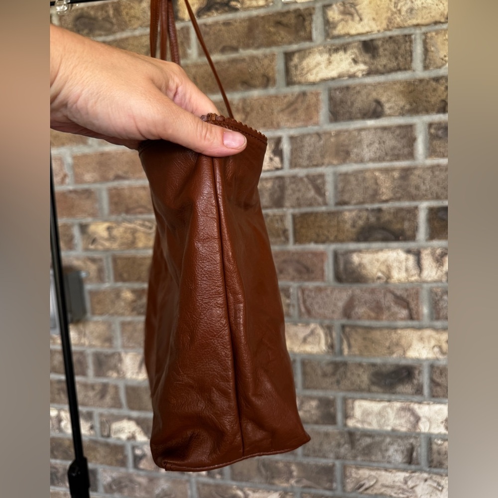 Latico USA Carmen Tote Bag - Picture 4 of 15